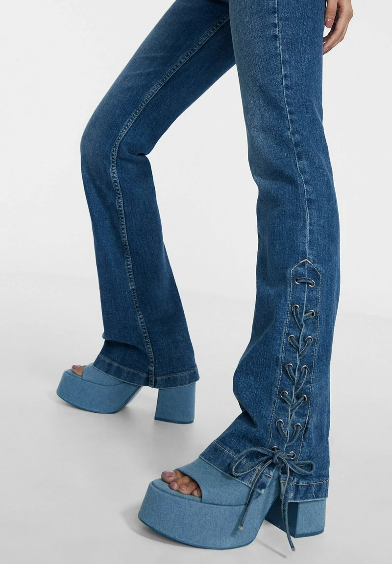 Stradivarius Jeans Bootcut - Stone Blue Denim 4 Stradivarius Jeans Bootcut - Stone Blue Denim – Bild 4
