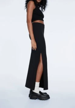 Stradivarius LANGER - Maxirock - Black -Stradivarius Deutschland Verkaufs-Shop 416988117a5d4e778e04bfa9cbb95c9f