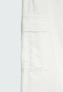 Stradivarius STRAIGHT FIT - Cargohose - Off White 11 Stradivarius STRAIGHT FIT - Cargohose - Off White -Stradivarius Deutschland Verkaufs-Shop 4192a667c32d4c69a2a2d27726d636ce