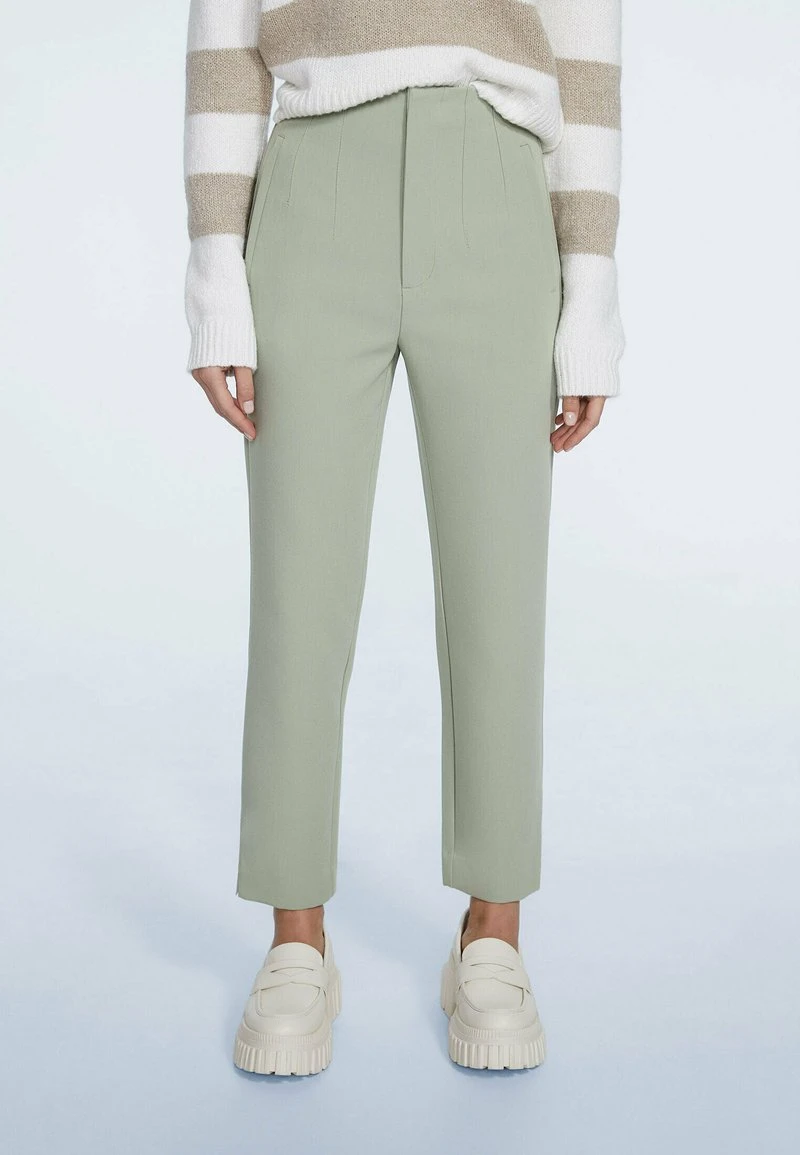 Stradivarius ELEGANTE BUNDFALTEN - Stoffhose - Khaki 1 Stradivarius ELEGANTE BUNDFALTEN - Stoffhose - Khaki