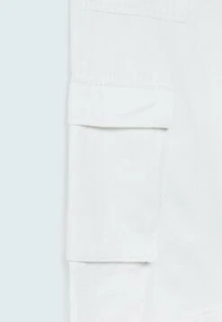 Stradivarius Cargohose - Off White 11 Stradivarius Cargohose - Off White -Stradivarius Deutschland Verkaufs-Shop 438a35d691b64598b72f15f2d8a9d049