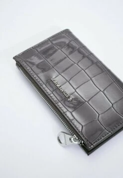 Stradivarius BASIC MIT KROKOPRÄGUNG - Geldbörse - Dark Grey 10 Stradivarius BASIC MIT KROKOPRÄGUNG - Geldbörse - Dark Grey -Stradivarius Deutschland Verkaufs-Shop 450ad2f4f9484da1be1d986656680f9c