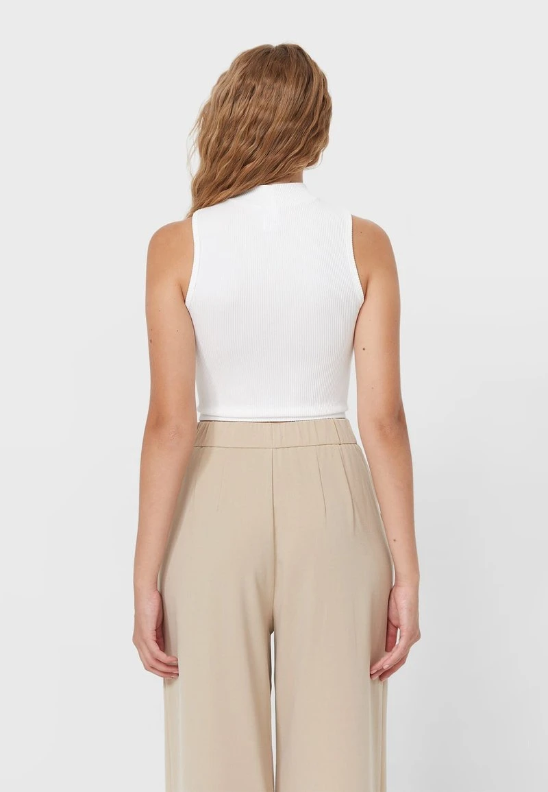 Stradivarius MIT GERIPPTEM STEHKRAGEN - Top - White 3 Stradivarius MIT GERIPPTEM STEHKRAGEN - Top - White – Bild 3