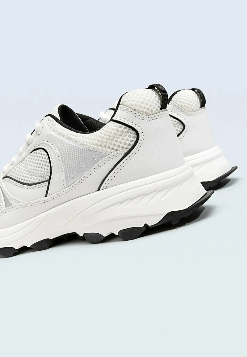 Stradivarius MIT ZIERELEMENT - Sneaker Low - Black 5 Stradivarius MIT ZIERELEMENT - Sneaker Low - Black – Bild 5