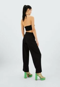Stradivarius NECKHOLDER - Jumpsuit - Black -Stradivarius Deutschland Verkaufs-Shop 46fe5a0ef8d14ca4b878115c29e7c9f0