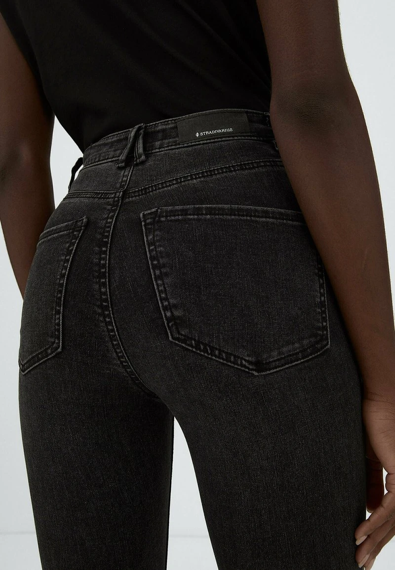Stradivarius MIT SEHR HOHEM BUND - Jeans Skinny Fit - Black Denim 4 Stradivarius MIT SEHR HOHEM BUND - Jeans Skinny Fit - Black Denim – Bild 4