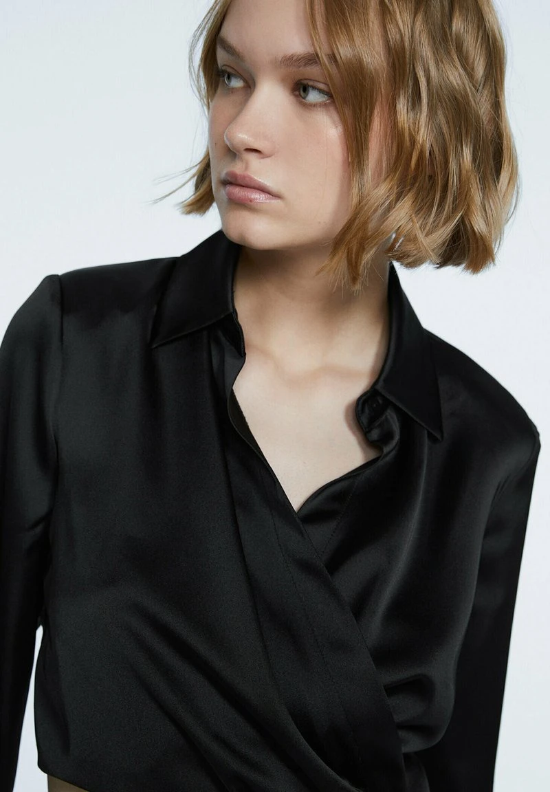 Stradivarius DRAPIERTE 02040040 - Bluse - Black 4 Stradivarius DRAPIERTE 02040040 - Bluse - Black – Bild 4