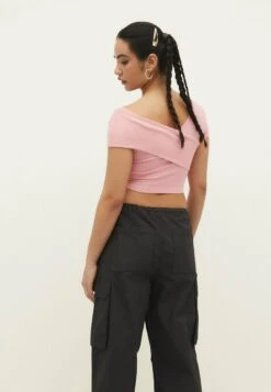 Stradivarius WRAP - T-Shirt Print - Pink -Stradivarius Deutschland Verkaufs-Shop 4b2a17c9271c478b8b230fb545638693