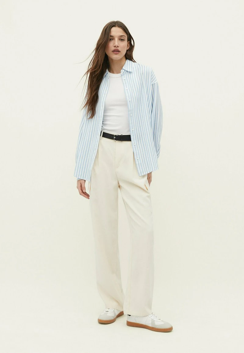 Stradivarius DAILY - Hemdbluse - Blue 2 Stradivarius DAILY - Hemdbluse - Blue – Bild 2