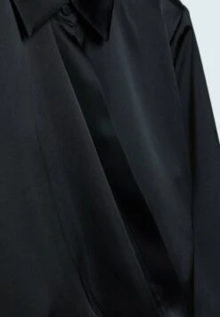 Stradivarius DRAPIERTE 02040040 - Bluse - Black 11 Stradivarius DRAPIERTE 02040040 - Bluse - Black -Stradivarius Deutschland Verkaufs-Shop 4cc257c854a84b49814f867d8cccb4c6