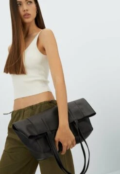 Stradivarius Shopping Bag - Black