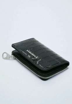 Stradivarius KARTENTASCHE MIT KROKOPRÄGUNG - Geldbörse - Black 10 Stradivarius KARTENTASCHE MIT KROKOPRÄGUNG - Geldbörse - Black -Stradivarius Deutschland Verkaufs-Shop 4d8c7537599248548f99ef0556dfbc08