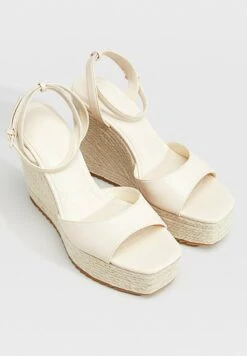 Stradivarius Espadrille - Off White -Stradivarius Deutschland Verkaufs-Shop 4dc3b039b00f4add88d4441db74e35d6
