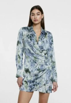 Stradivarius CROPPED PRINTED - Freizeitkleid - Khaki