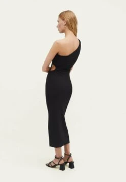 Stradivarius CUT-OUT MIDI WITH ASYMMETRIC NECKLINE - Etuikleid - Black 8 Stradivarius CUT-OUT MIDI WITH ASYMMETRIC NECKLINE - Etuikleid - Black -Stradivarius Deutschland Verkaufs-Shop 5295109b29774243b8a20459208ef350