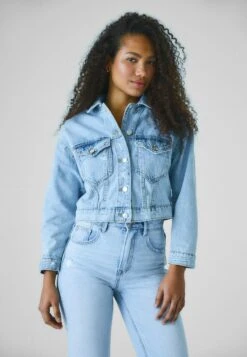 Stradivarius ROPPED - Jeansjacke - Blue Denim