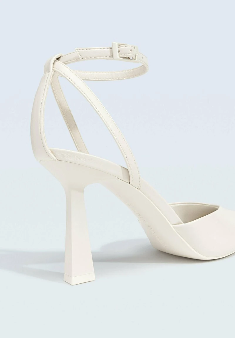 Stradivarius WITH ANKLE STRAPS - Brautschuh - Off White 6 Stradivarius WITH ANKLE STRAPS - Brautschuh - Off White – Bild 6