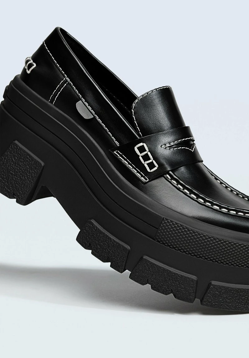 Stradivarius MIT PROFILSOHLE UND DETAIL - Mokassin - Black 6 Stradivarius MIT PROFILSOHLE UND DETAIL - Mokassin - Black – Bild 6