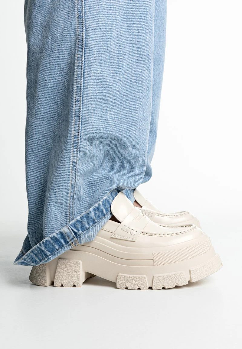 Stradivarius Slipper - Off White 1 Stradivarius Slipper - Off White