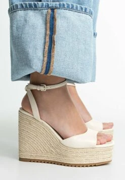 Stradivarius Espadrille - Off White