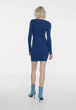 Stradivarius Strickkleid - Royal Blue 8 Stradivarius Strickkleid - Royal Blue -Stradivarius Deutschland Verkaufs-Shop 58ac2288770d498dab507858980322cb