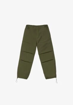 Stradivarius PARACHUTE POPELIN - Jogginghose - Khaki -Stradivarius Deutschland Verkaufs-Shop 5c8f66e5a3914889bd70c0d11b0300f1