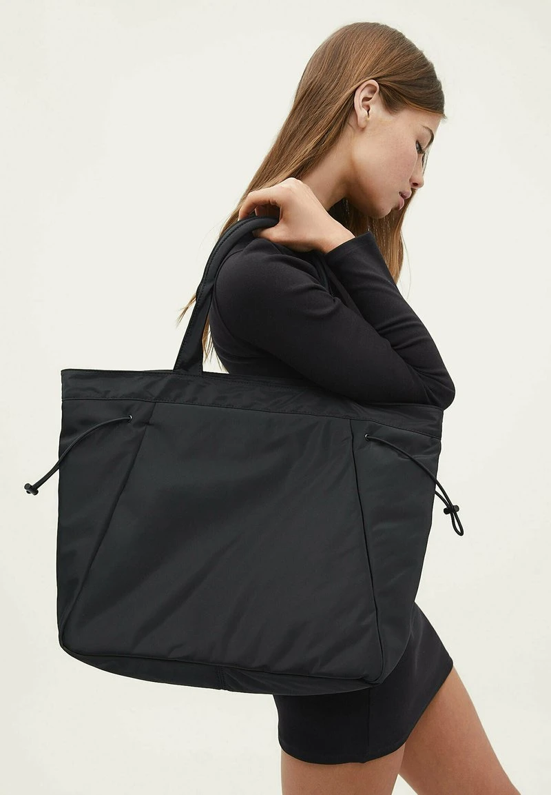 Stradivarius PLAIN FABRIC - Shopping Bag - Black 2 Stradivarius PLAIN FABRIC - Shopping Bag - Black – Bild 2