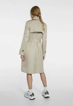 Stradivarius LONG REINFORCED - Trenchcoat - Beige -Stradivarius Deutschland Verkaufs-Shop 61e7d2ef183244b98c1fa37dd2c81e48
