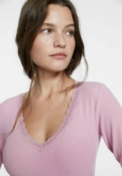 Stradivarius LACE TRIM DETAIL - Langarmshirt - Mottled Pink 9 Stradivarius LACE TRIM DETAIL - Langarmshirt - Mottled Pink -Stradivarius Deutschland Verkaufs-Shop 6334d00eca5e44b9bb774576f0b9c13e