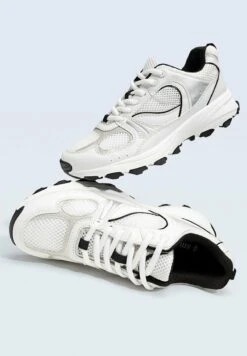 Stradivarius MIT ZIERELEMENT - Sneaker Low - Black 8 Stradivarius MIT ZIERELEMENT - Sneaker Low - Black -Stradivarius Deutschland Verkaufs-Shop 634ab25359424bb5b0f523a3c7d879c5