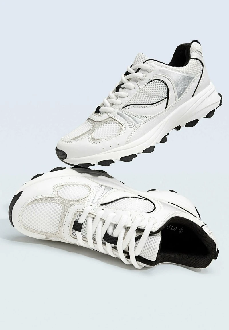 Stradivarius MIT ZIERELEMENT - Sneaker Low - Black 3 Stradivarius MIT ZIERELEMENT - Sneaker Low - Black – Bild 3