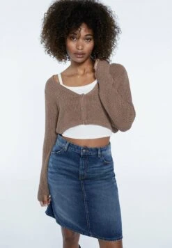 Stradivarius CROPPED 07516155 - Strickjacke - Brown