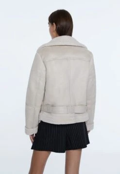 Stradivarius Kunstlederjacke - Off White 8 Stradivarius Kunstlederjacke - Off White -Stradivarius Deutschland Verkaufs-Shop 668cae086ac24229a63c6c2c79c46728