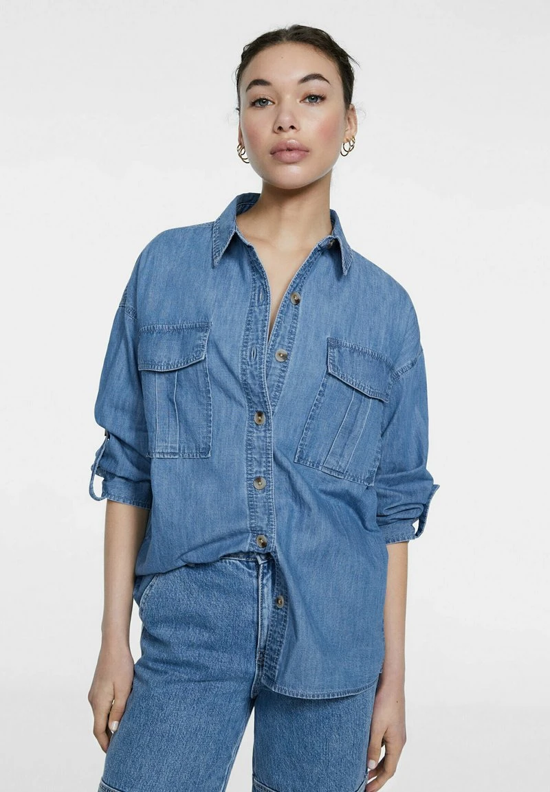 Stradivarius FLOWING - Jeansjacke - Light Blue 1 Stradivarius FLOWING - Jeansjacke - Light Blue