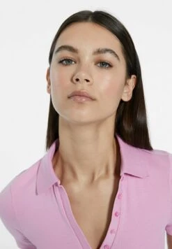 Stradivarius WITH BUTTONS - Poloshirt - Light Pink -Stradivarius Deutschland Verkaufs-Shop 6a945b5cddb547ad964f9fb035d46c42