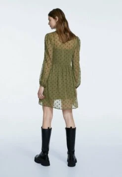 Stradivarius MIT TUPFENPRINT 06306706 - Freizeitkleid - Khaki -Stradivarius Deutschland Verkaufs-Shop 6ae64c1f69574feaa39a026a600e4669