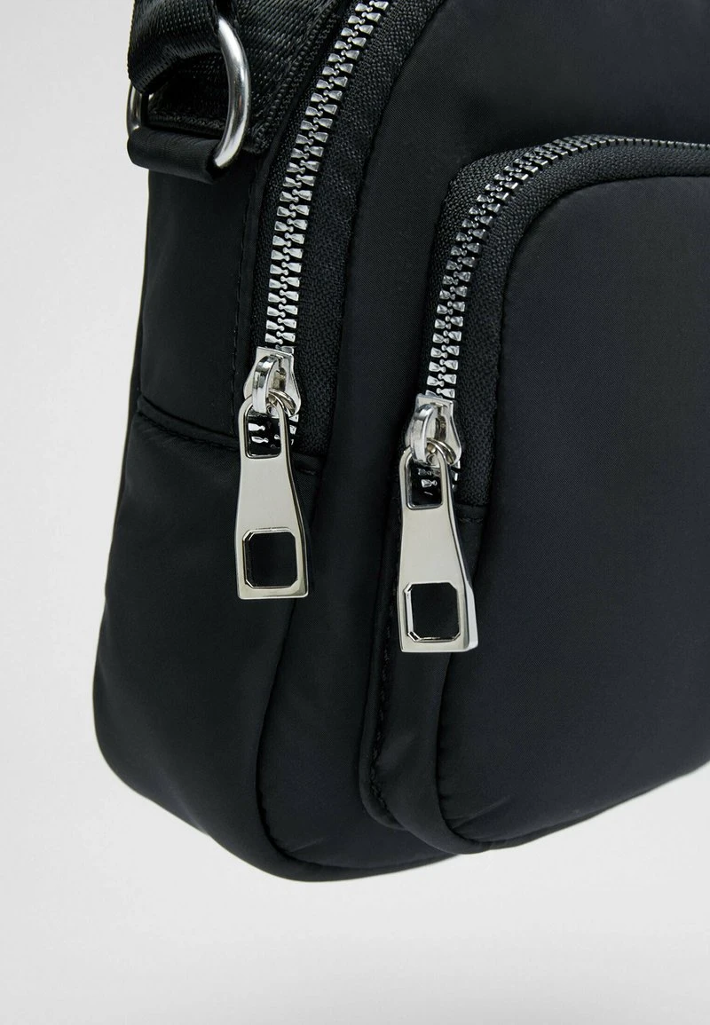 Stradivarius DOUBLE POCKET MINI - Umhängetasche - Black 4 Stradivarius DOUBLE POCKET MINI - Umhängetasche - Black – Bild 4