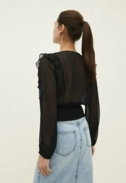 Stradivarius PLAIN RUFFLED ELASTIC - Bluse - Black 8 Stradivarius PLAIN RUFFLED ELASTIC - Bluse - Black -Stradivarius Deutschland Verkaufs-Shop 70be7507b71349a89d8f0b6e3f035356