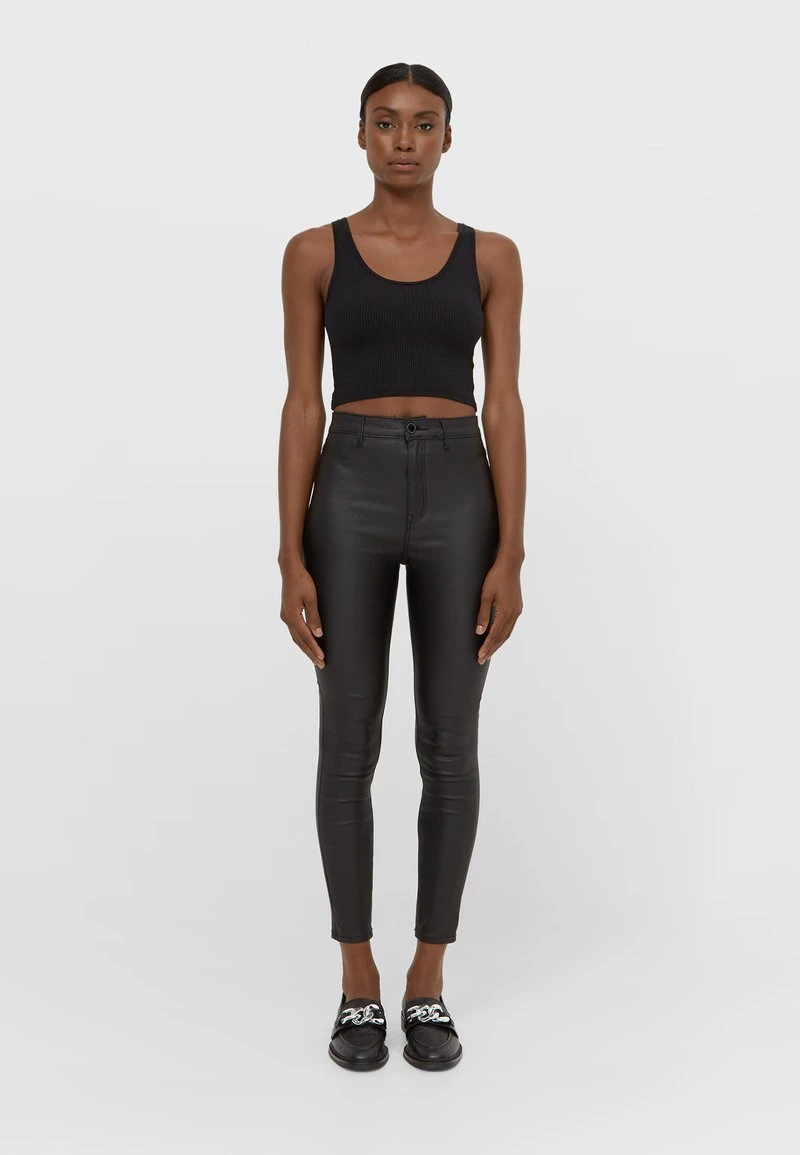 Stradivarius MIT SUPERHOHEM BUND - Stoffhose - Black 2 Stradivarius MIT SUPERHOHEM BUND - Stoffhose - Black – Bild 2