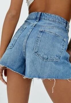 Stradivarius Jeans Shorts - Light Blue -Stradivarius Deutschland Verkaufs-Shop 7551db4f7562406da6a43d65d49fcbcb