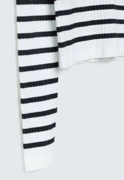 Stradivarius MIT STEHKRAGEN - Strickpullover - White 11 Stradivarius MIT STEHKRAGEN - Strickpullover - White -Stradivarius Deutschland Verkaufs-Shop 768d7d26b8ec4e5f91c3f4f929ccad48