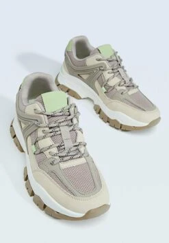 Stradivarius MULTI-PIECE - Sneaker Low - Multi-coloured -Stradivarius Deutschland Verkaufs-Shop 77e18e662567498eac811cc5929aa8eb