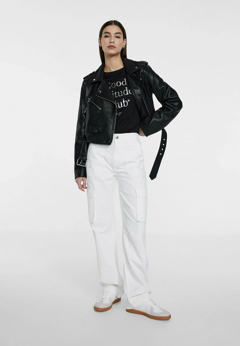 Stradivarius Cargohose - Off White 2 Stradivarius Cargohose - Off White – Bild 2