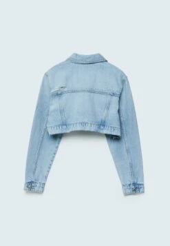 Stradivarius SUPER CROPPED - Jeansjacke - Light Blue Denim -Stradivarius Deutschland Verkaufs-Shop 795267b9a0574fb18e5eb7ebcb50f3e6