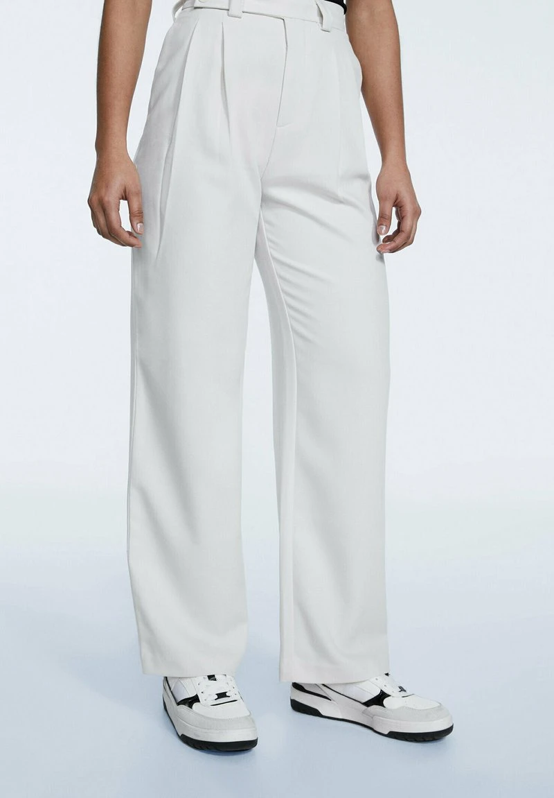 Stradivarius Stoffhose - Off White 1 Stradivarius Stoffhose - Off White