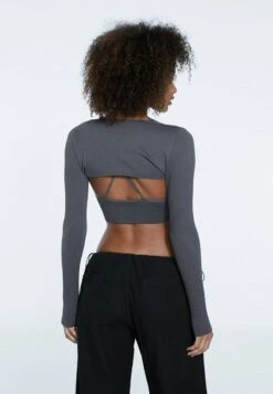 Stradivarius NAHTLOSER - Strickjacke - Dark Grey 8 Stradivarius NAHTLOSER - Strickjacke - Dark Grey -Stradivarius Deutschland Verkaufs-Shop 7b6463fcd8c540c1af381f382d3e30c3