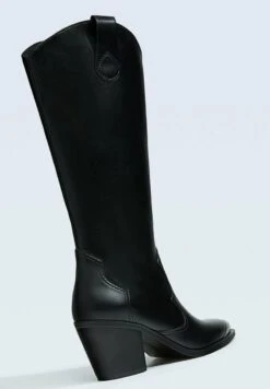 Stradivarius WITH DETAIL 19395178 - Cowboy-/Bikerboot - Black -Stradivarius Deutschland Verkaufs-Shop 7bea7ef90adc43558a97161a550d3da8