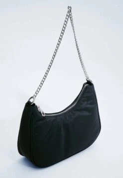 Stradivarius MIT KETTE - Umhängetasche - Black 8 Stradivarius MIT KETTE - Umhängetasche - Black -Stradivarius Deutschland Verkaufs-Shop 7dcb6cd0bcf44c3aabfe55f8cfba6820