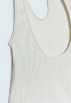 Stradivarius ASYMMETRIC SEAMLESS WITH DOUBLE STRAP DETAIl - Langarmshirt - Off White 11 Stradivarius ASYMMETRIC SEAMLESS WITH DOUBLE STRAP DETAIl - Langarmshirt - Off White -Stradivarius Deutschland Verkaufs-Shop 7f88aca5157a4edba59fc98576f84e72