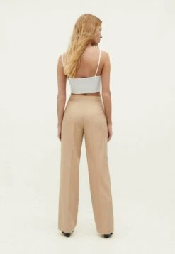 Stradivarius STRIPED SMART - Stoffhose - Beige 8 Stradivarius STRIPED SMART - Stoffhose - Beige -Stradivarius Deutschland Verkaufs-Shop 7fb0494c1fb444738506538f434c069e